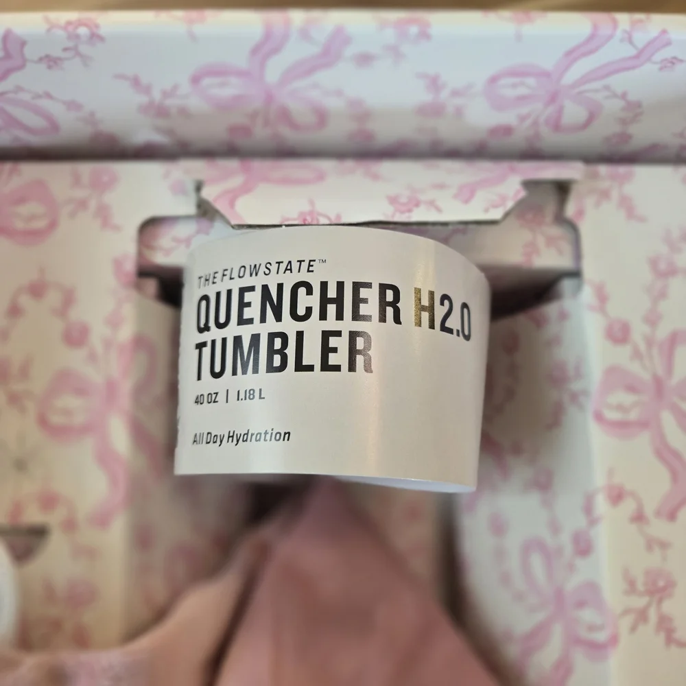 Stanley X LoveShackFancy. Like New With Extra Acxessories. Original Box And Bag - Picture 7 of 8